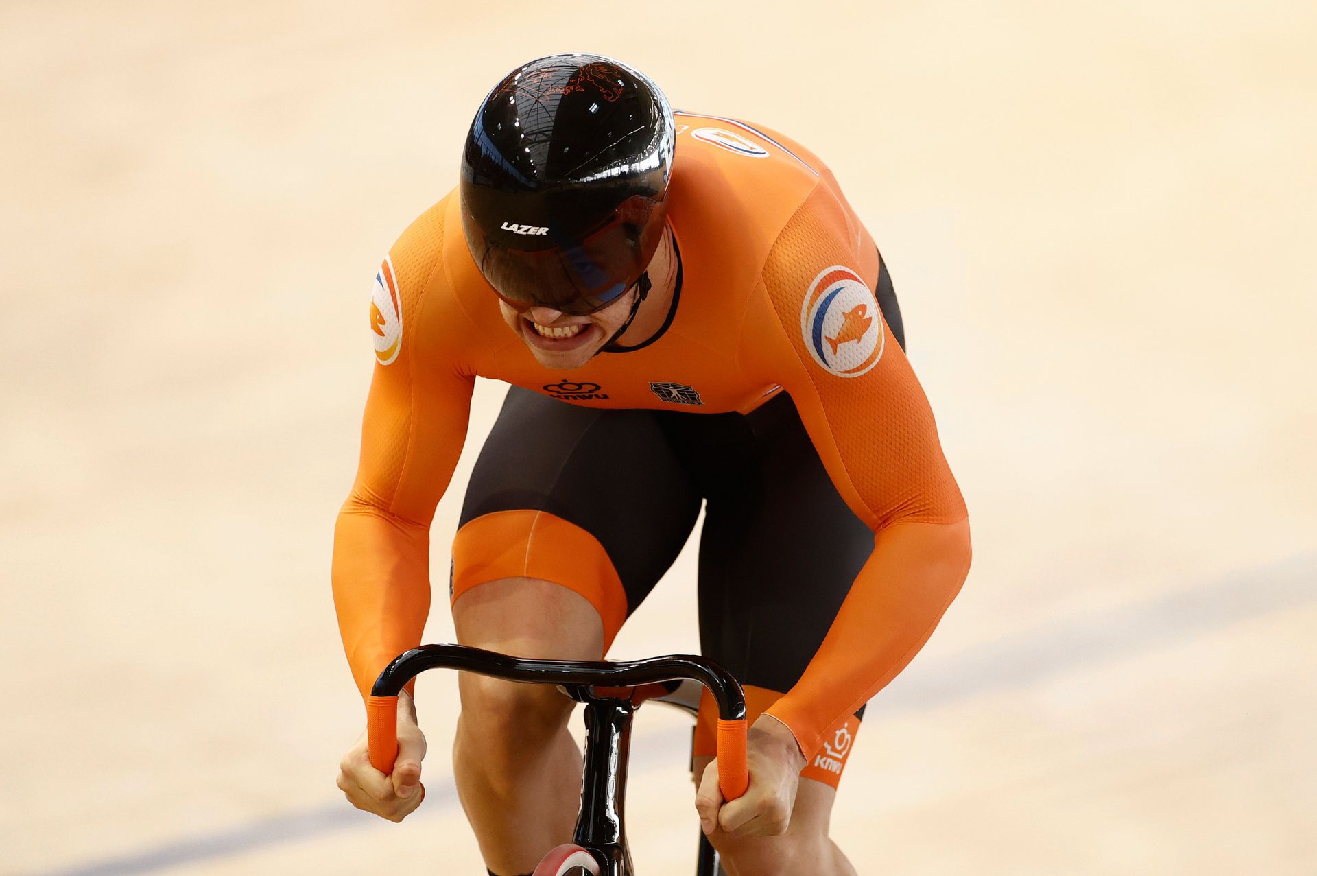 Lavreysen wint derde gouden medaille op WK baanwielrennen NRC