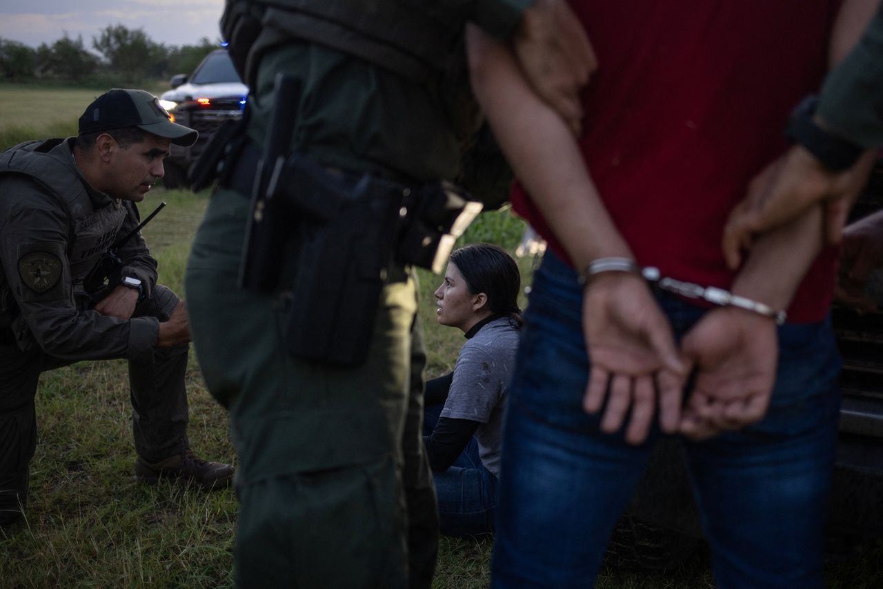 Aan de grens van de VS met Mexico wordt weinig verwacht van Bidens asielquotum: ‘Smokkelaars zullen meer risico’s nemen’ 