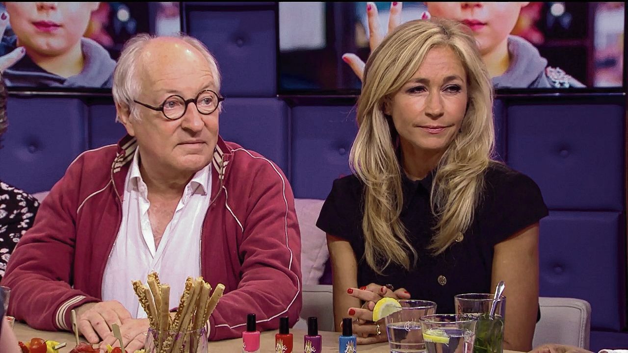 Tv-recensie | Youp laat voor het goede doel zijn nagels lakken door