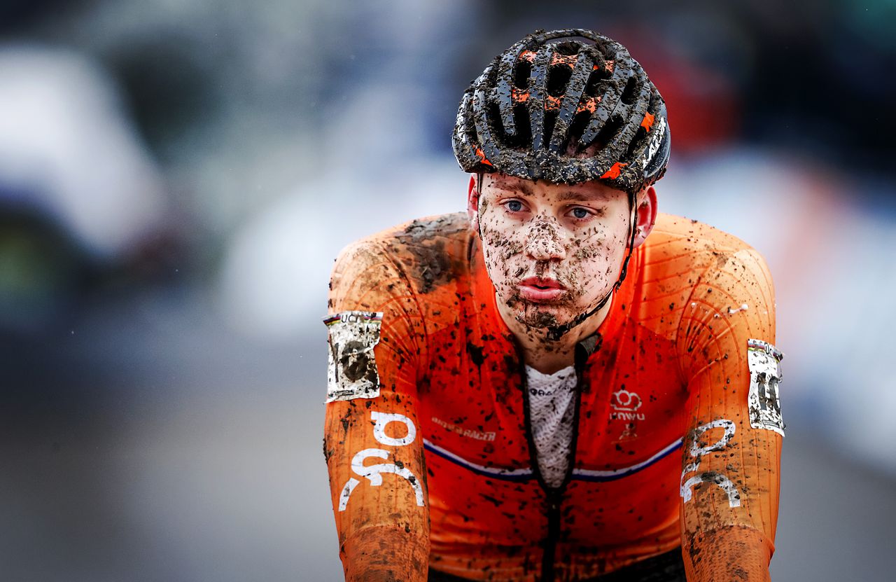 Van der Poel pakt brons op WK veldrijden NRC