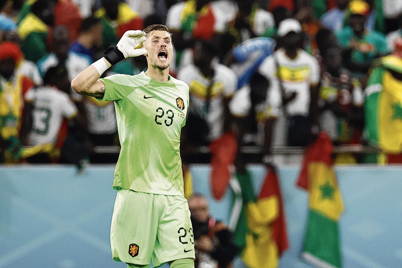 Doelman Noppert liet tijdens zijn debuut tegen Senegal zien waarom Van Gaal hem selecteerde 