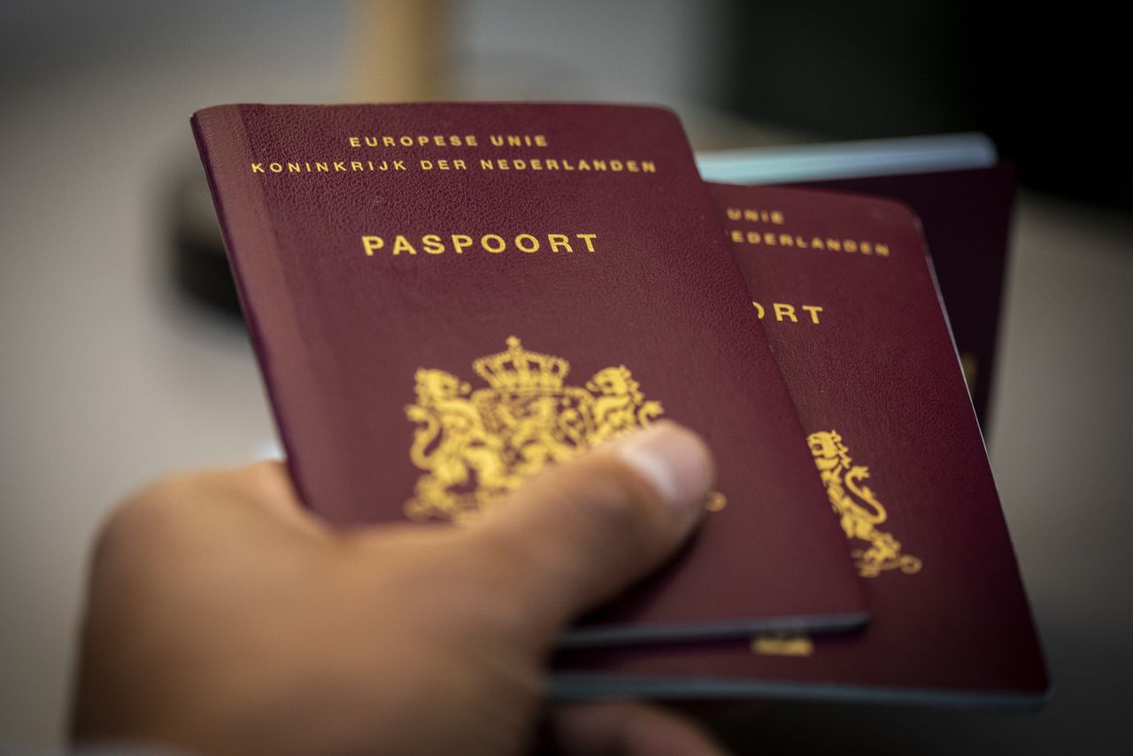Vier grote steden waarschuwen voor jihadisten die zonder paspoort in Nederland blijven 