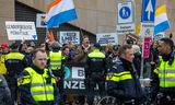 Aanhangers van Voorpost en JFVD  demonstreren half april in Rotterdam tegen een drag-voorleesuur.