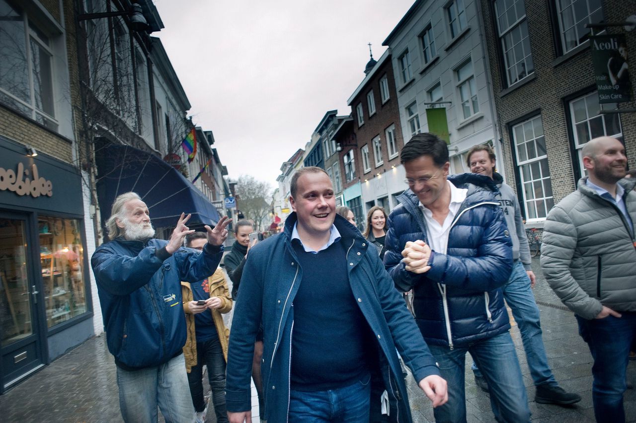 Thierry Aartsen als lijsttrekker van Breda op verkiezingscampagne met premier Mark Rutte.