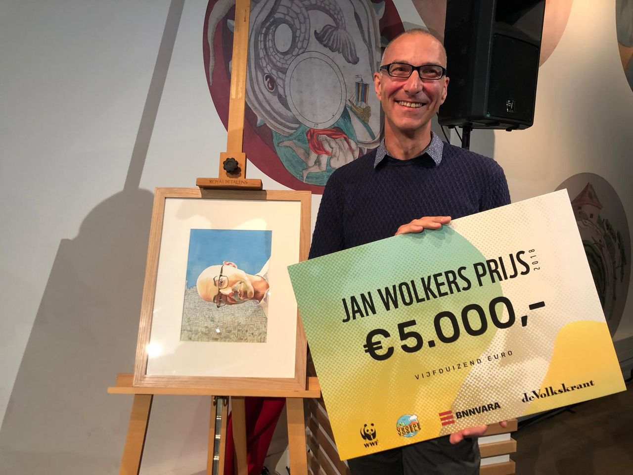 Menno Schilthuizen nam zondag de Jan Wolkers Prijs in ontvangst.