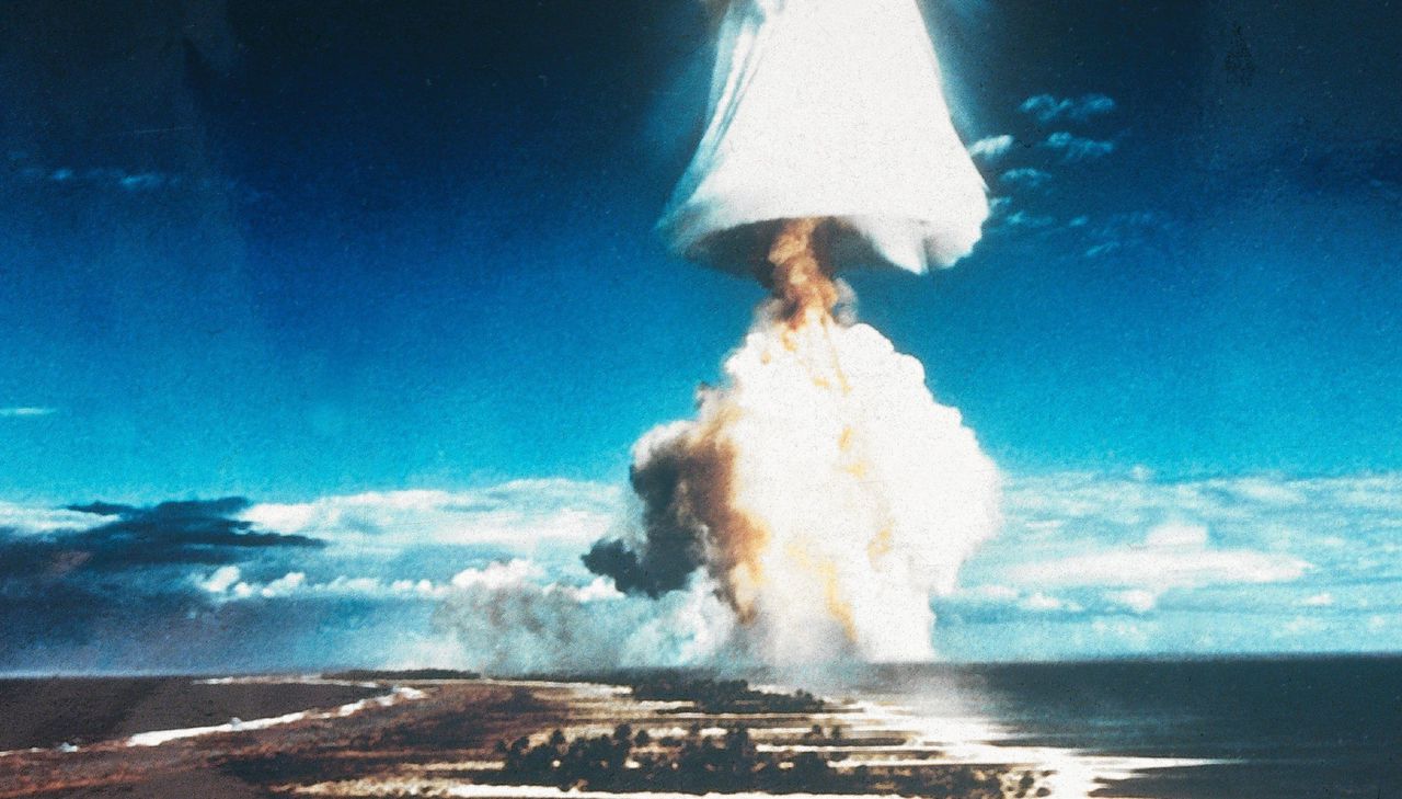 Een exceptioneel boek over de vraag hoe landen een atoombom in handen krijgen 