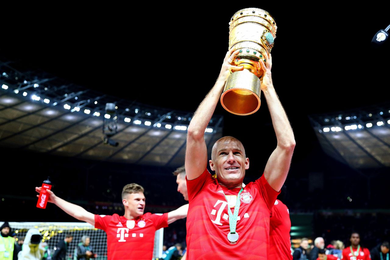 Arjen Robben eind mei, na het winnen van de Duitse beker met Bayern München.
