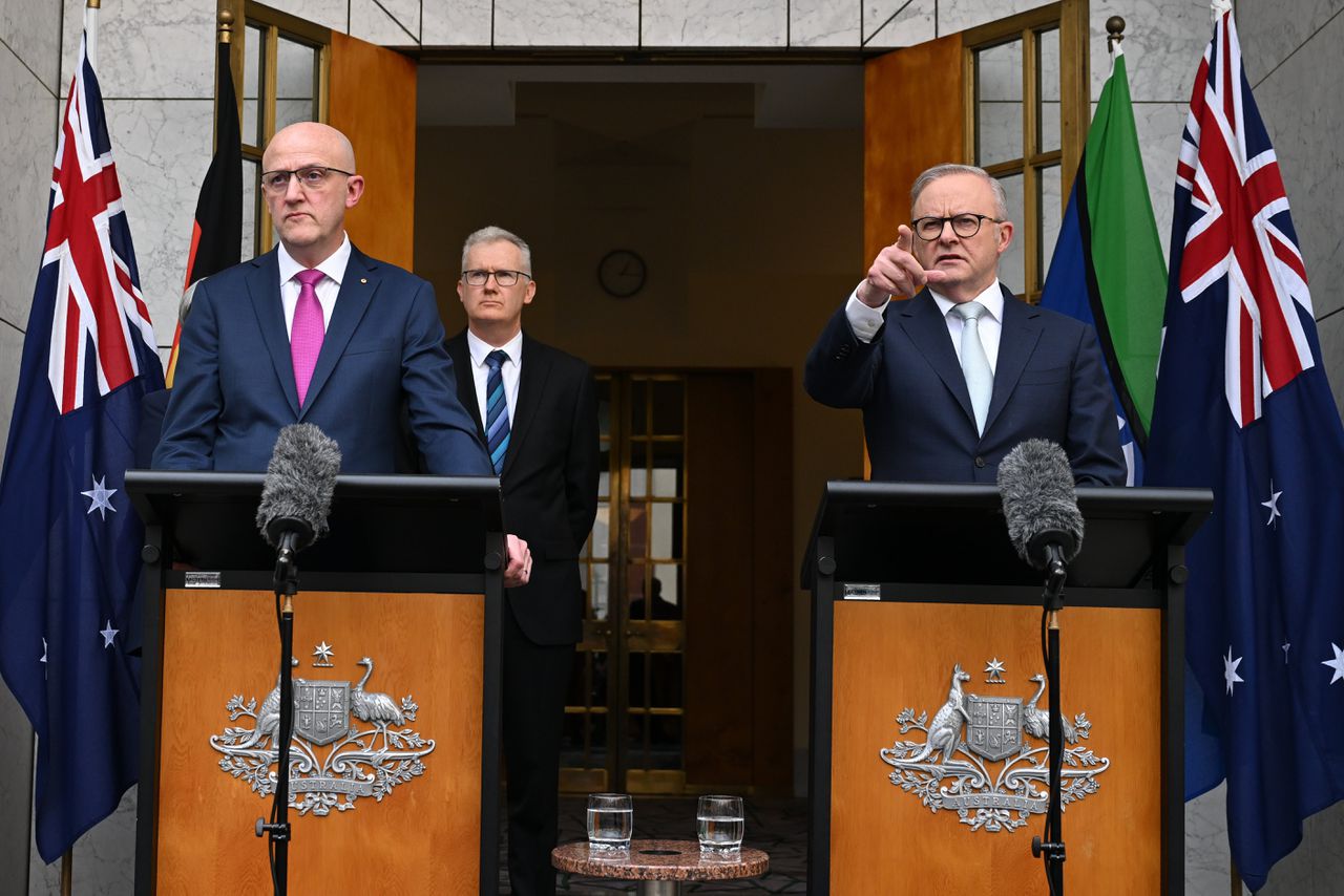 Australië beschuldigt Iran van antisemitische aanslagen – ‘buitengewoon gevaarlijke daden van agressie’ – en zet ambassadeur uit