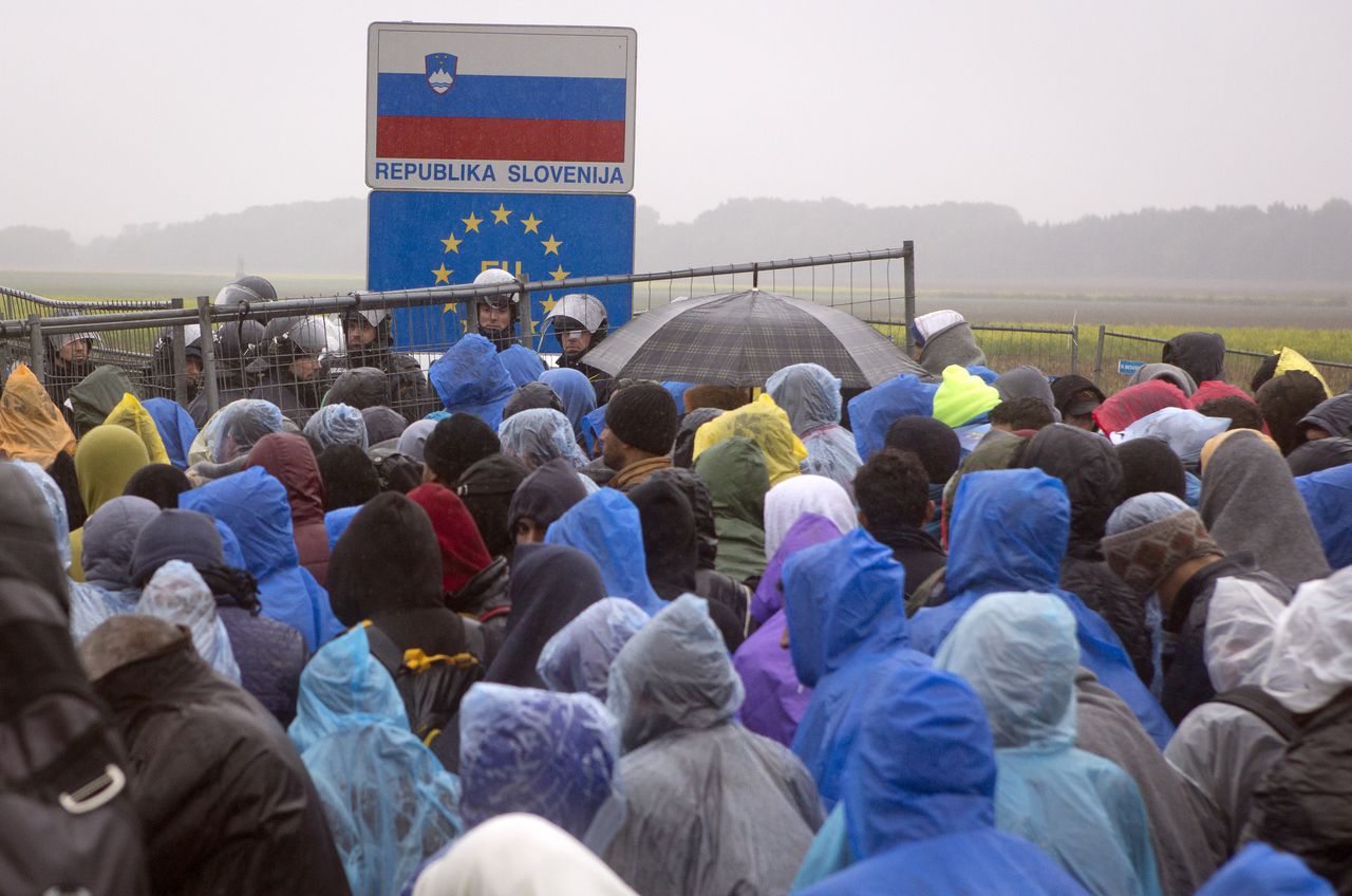 Vandaag zijn opnieuw 5.000 vluchtelingen aangekomen in Slovenië.