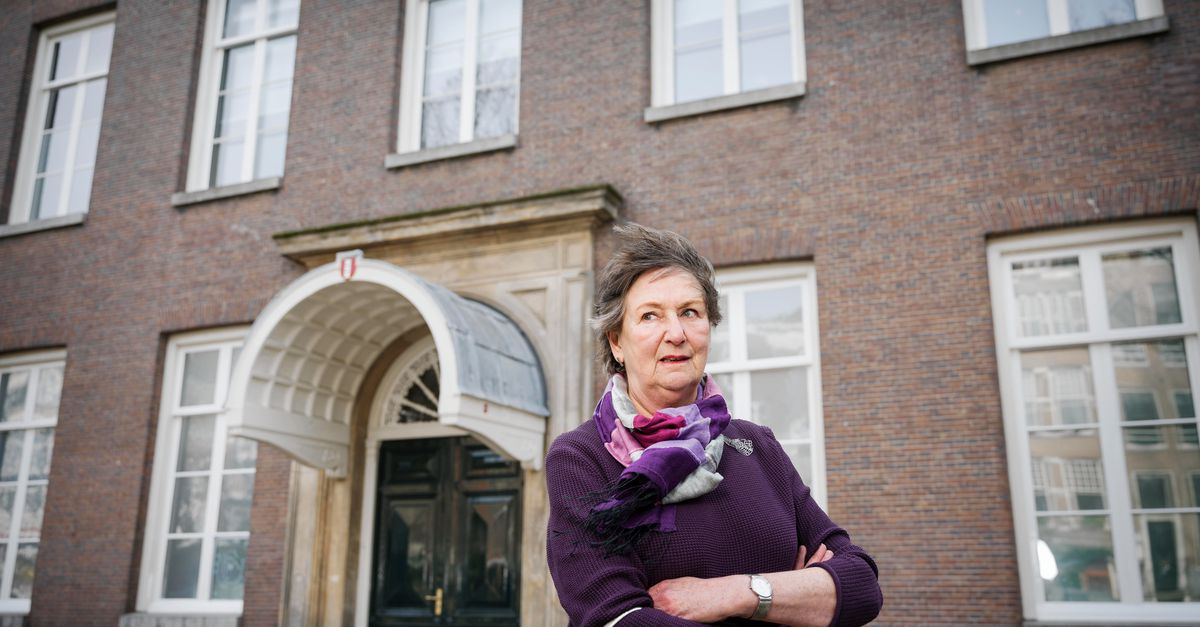 ‘De gemeente Amsterdam lijdt aan superioriteitsgevoelens, maar dit is een organisatie met een diep g