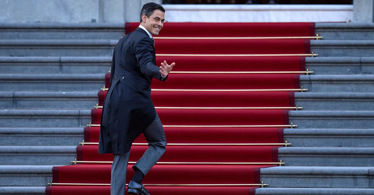 De eerste TikTok-premier: Rob Jetten in jacquet zie je eerder via het account van zijn verloofde dan via het officiële kanaal