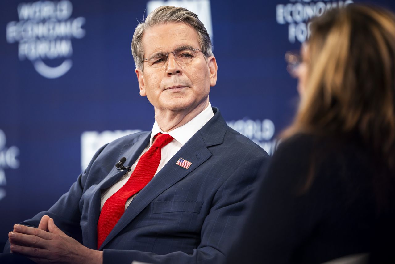 Amerikaanse minister van Financiën dreigt: neem geen wraak op de VS