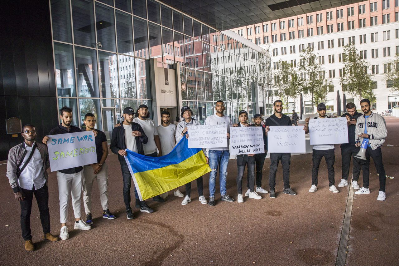 Groep van 95 ‘derdelanders’ uit Oekraïne mag voorlopig niet uitgezet worden 