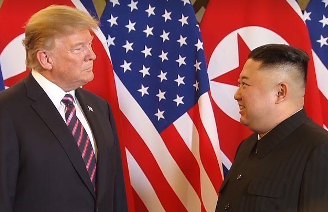 Trump nodigt Kim per tweet uit voor ontmoeting op Koreaanse grens 