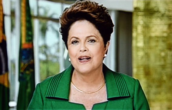 Dilma Rousseff tijdens haar televisietoespraak.