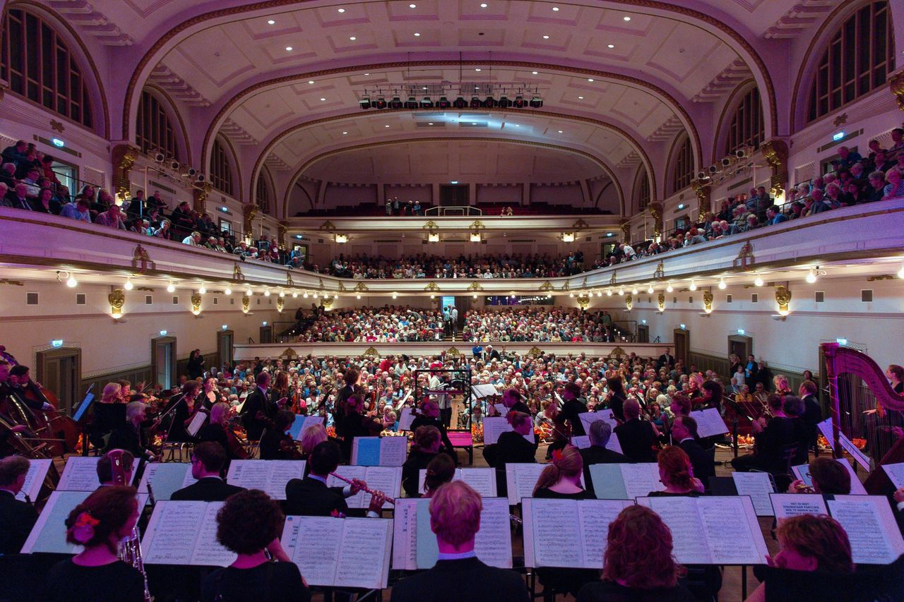 De Nijmeegse concertzaal De Vereeniging tijdens een concert van het Gelders Orkest. Foto René Knoop
