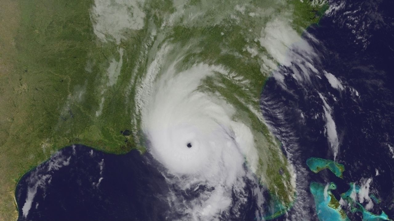 Doden en massale stroomuitval door orkaan Michael NRC