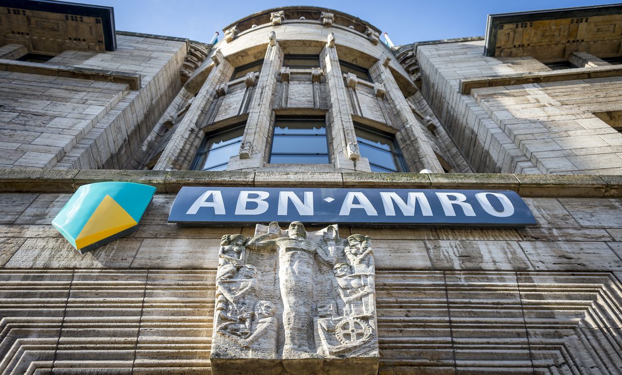 ABN Amro schrapt tot 1.375 banen 