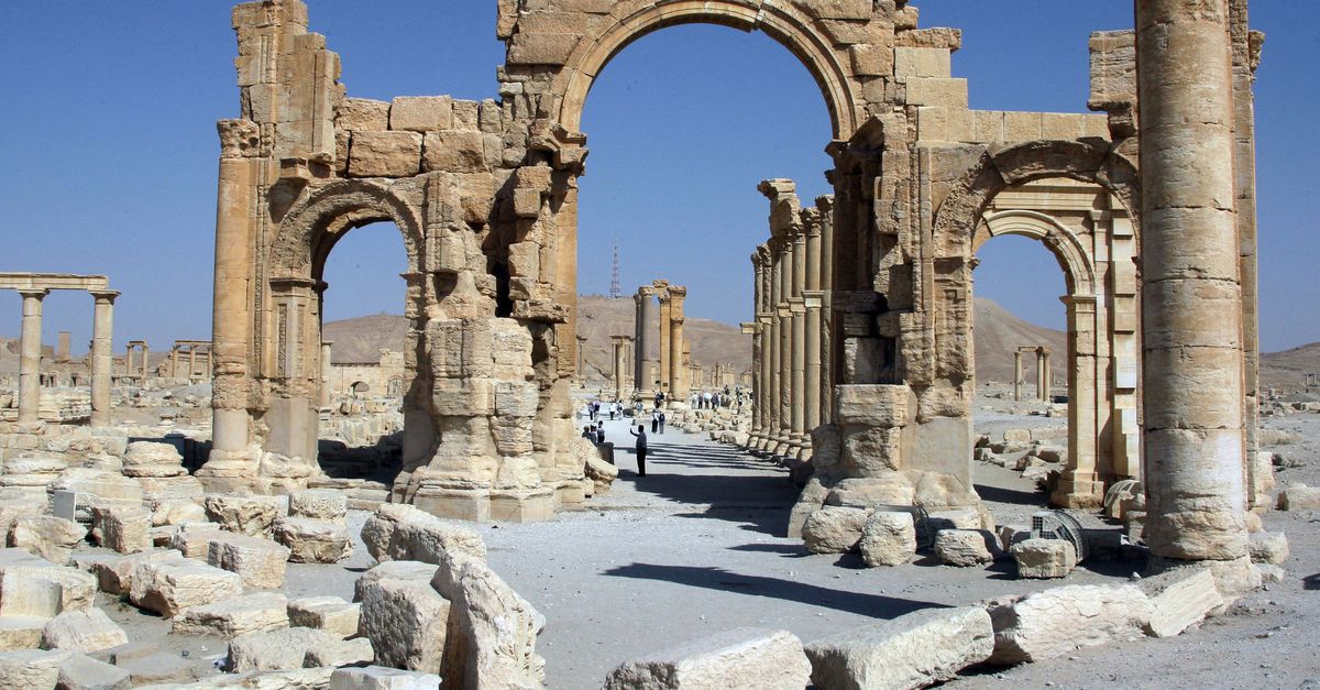 IS Blaast Gezichtsbepalende Triomfboog In Palmyra Op NRC