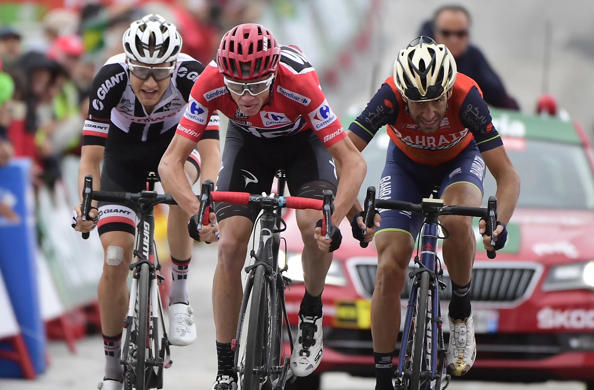 Kelderman krijgt podium in zicht na zware afvalrace - NRC