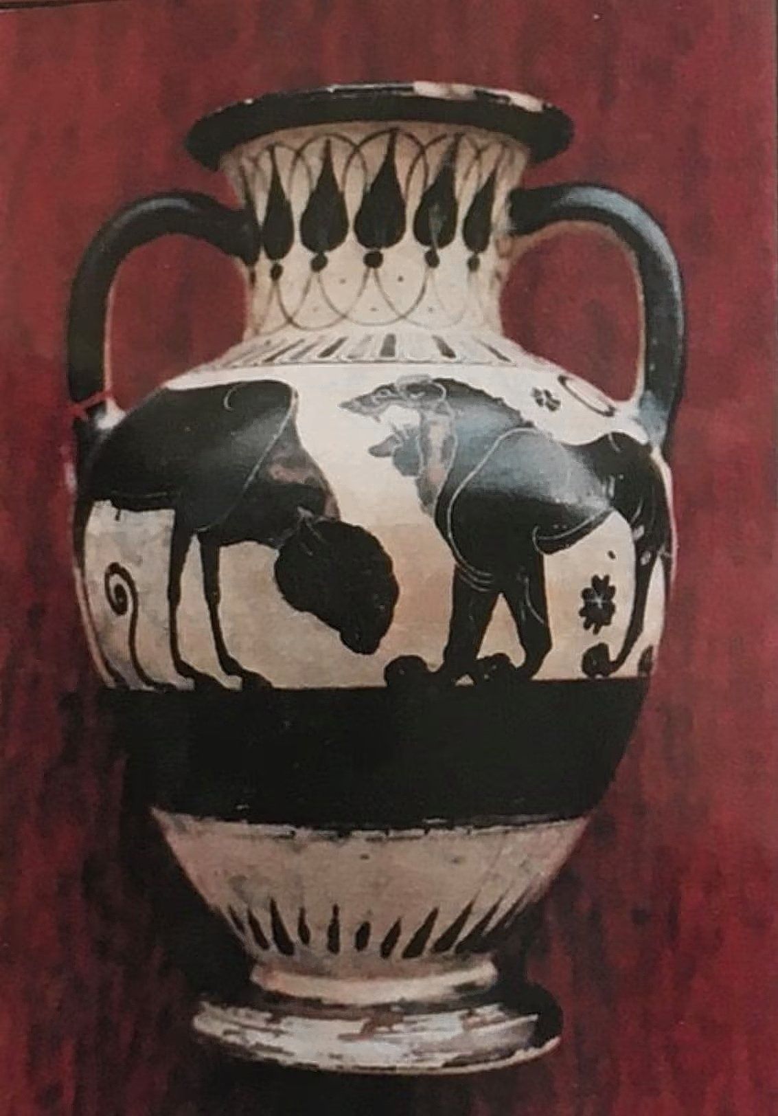 Greek archaeologist finds illegal vase at renowned London art dealership