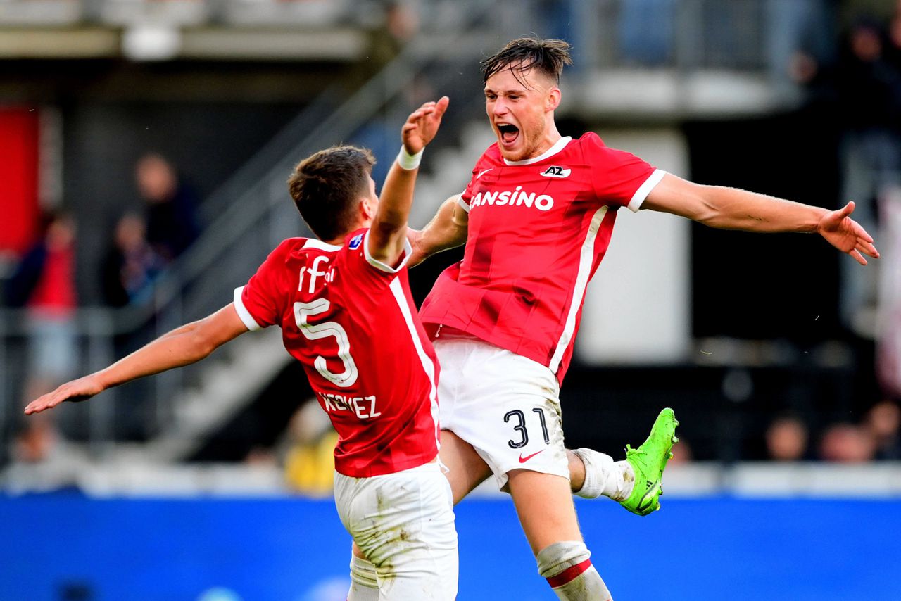Ongeslagen AZ leert van Liverpool en wint van Ajax 