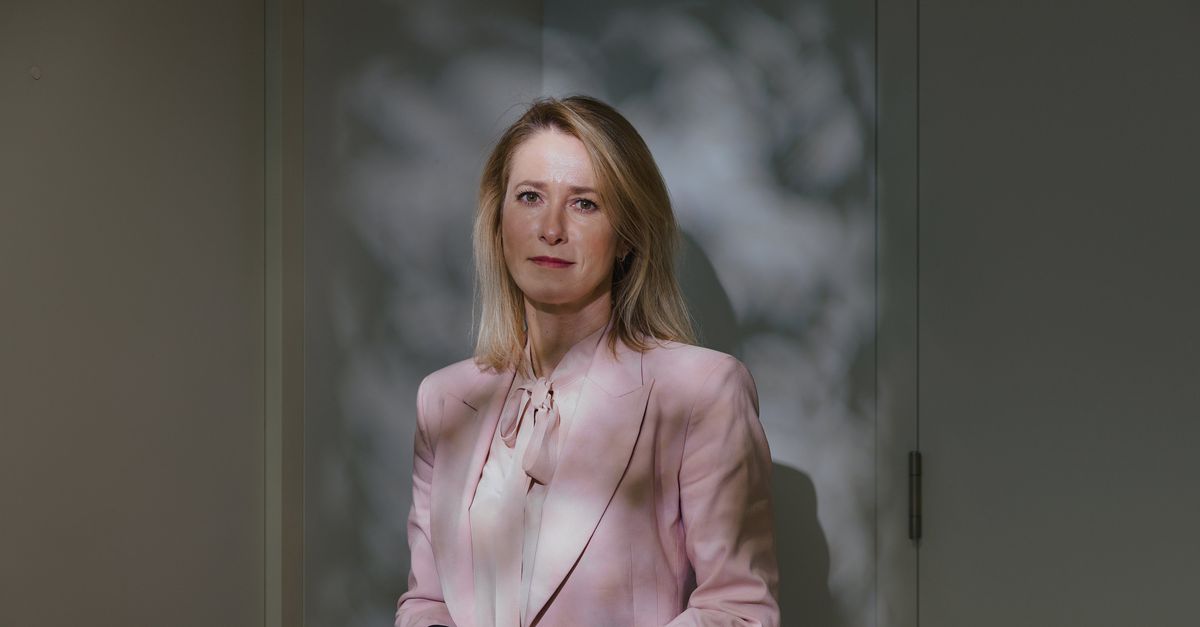 Ze verbijsterde collega’s toen ze Donald Trump van repliek diende: hoe gaat EU-buitenlandchef Kaja Kallas te werk?