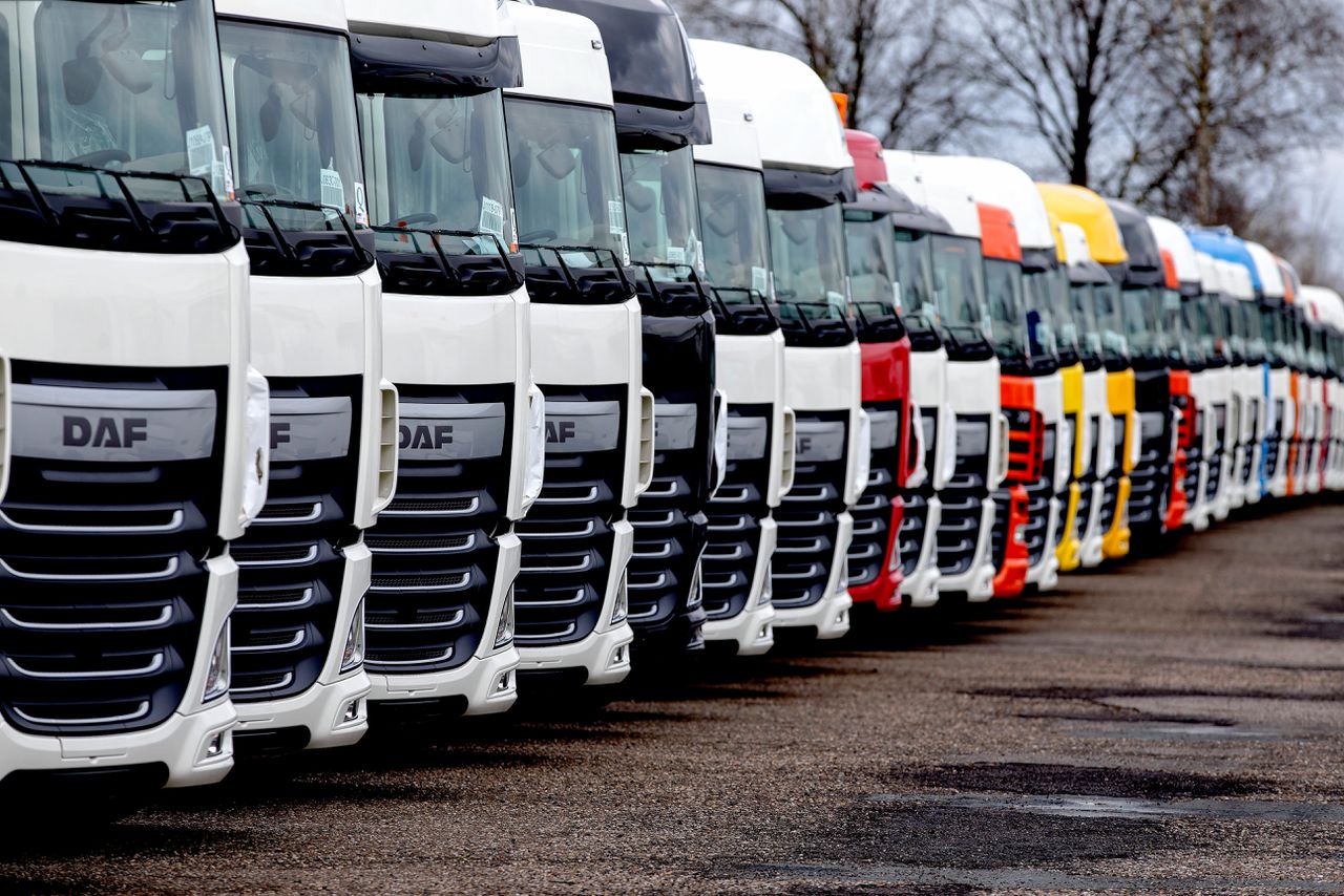 Het Amerikaanse moederbedrijf van vrachtwagenbouwer DAF kreeg in de VS een boete omdat het bedrijf uit Eindhoven, via tussenhandelaren, 63 vrachtwagens had geleverd aan Iran.