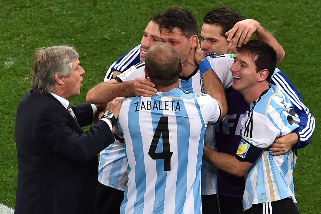 Oranje Met Penalty S Ten Onder Argentinie Gaat Door Naar Finale Wk Nrc