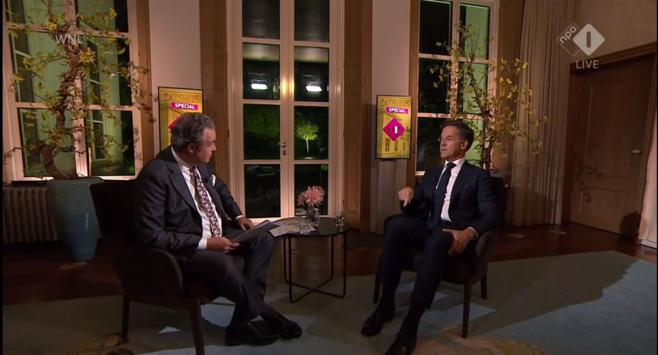 Op1-presentator Sven Kockelmann met premier Mark Rutte in het Catshuis.