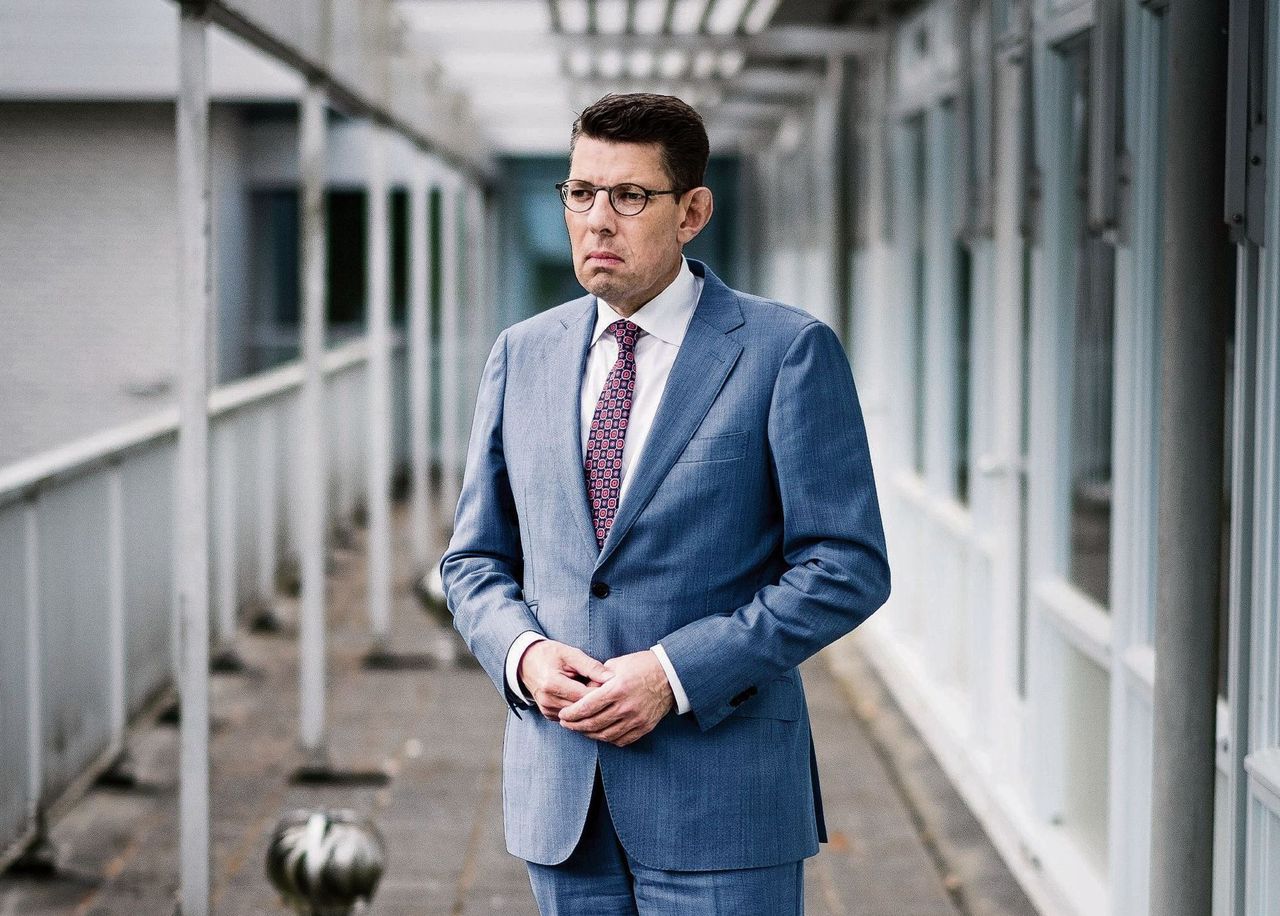 Locoburgemeester Emmen: 'Het tuig mag dit land niet ondermijnen' 