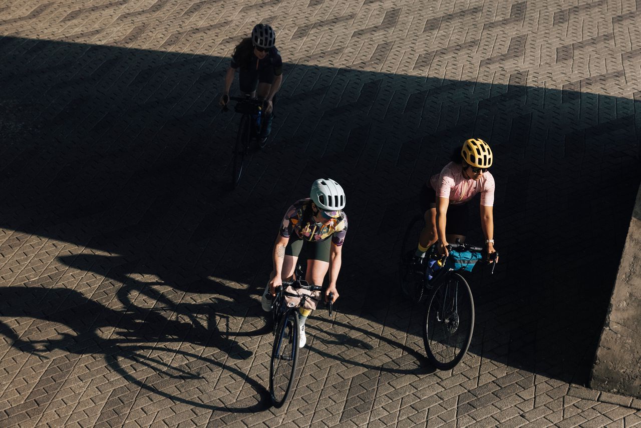Bij fietskleding vrouwen met een goede broek - NRC