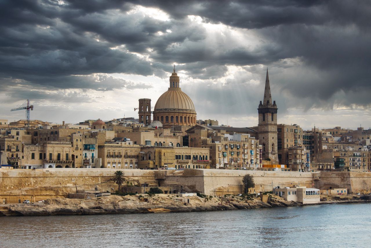 De Maltese hoofdstad Valletta. Malta staat, net als Nederland, bekend als Europees belastingparadijs.