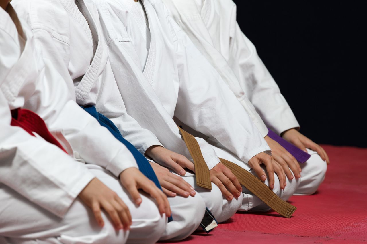 Bondscoach karate weg om intieme relatie met sporter 