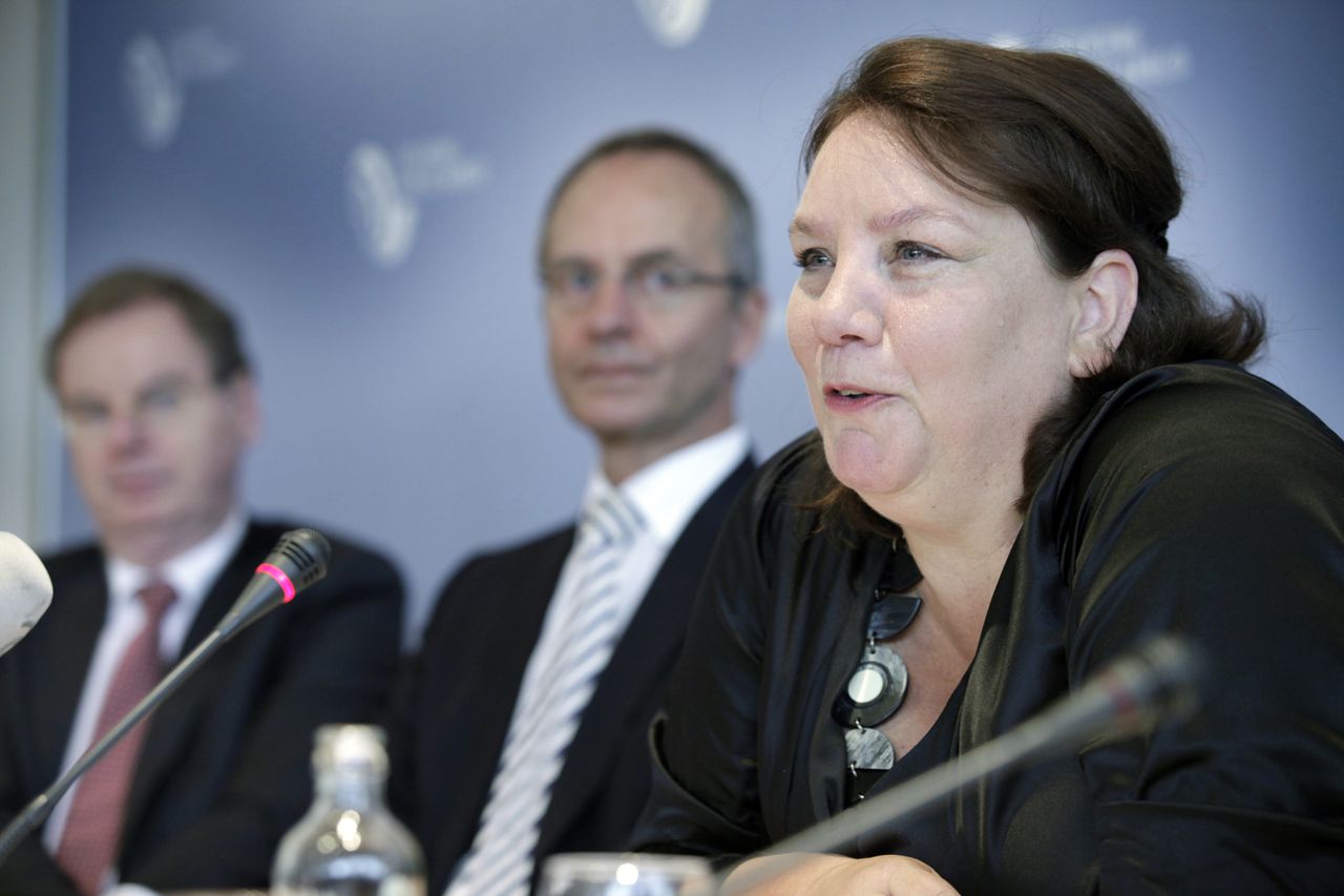Nederland, Den Haag, 10-06-2011. Foto Wiebe Kiestra/Hollandse Hoogte Het pensioenakkoord is getekend. Wientjes, Kamp en Jongerius geven een persconferentie bij de SER.