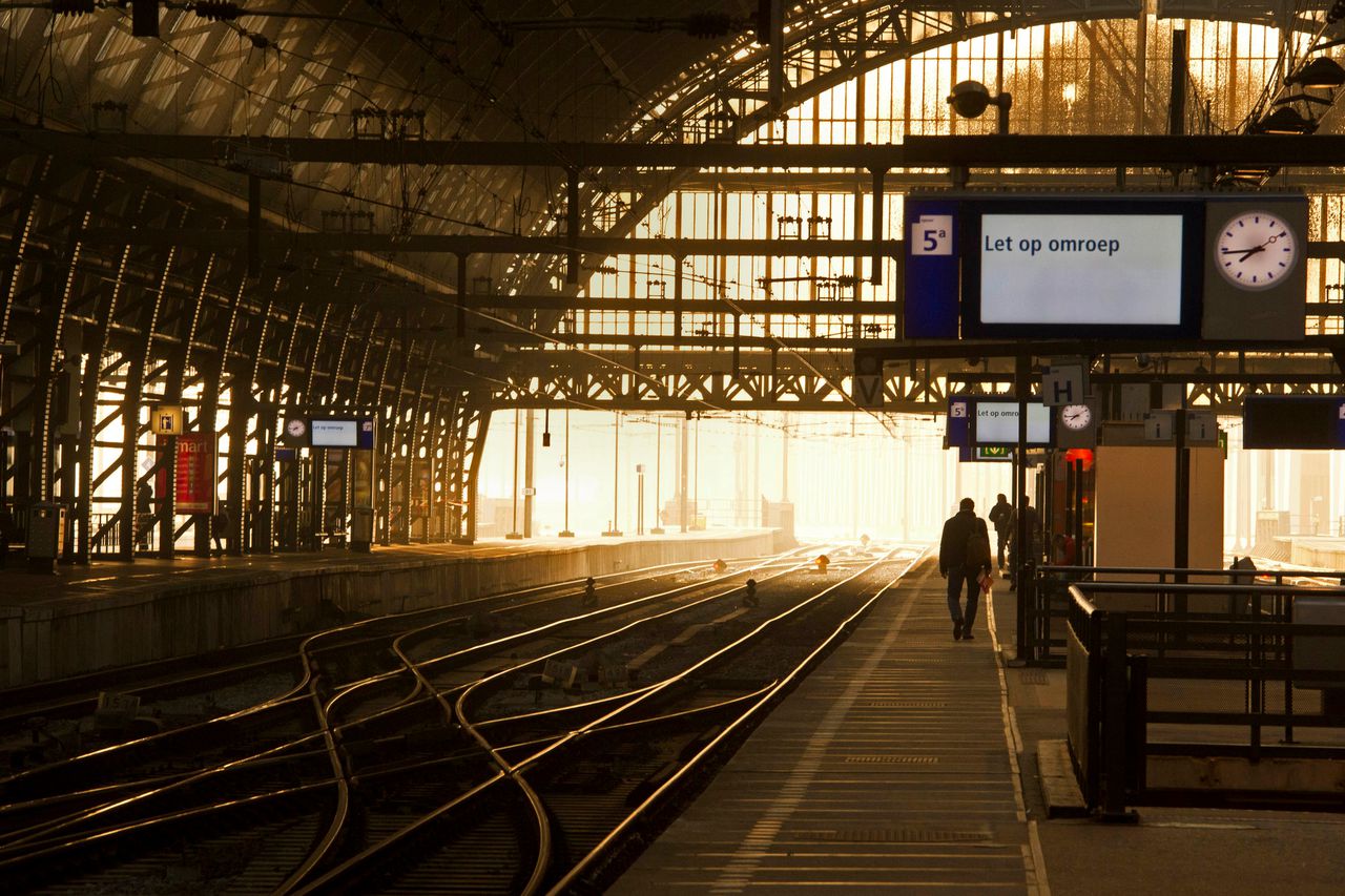 Een hele dag staken op het spoor, mag dat zomaar? 