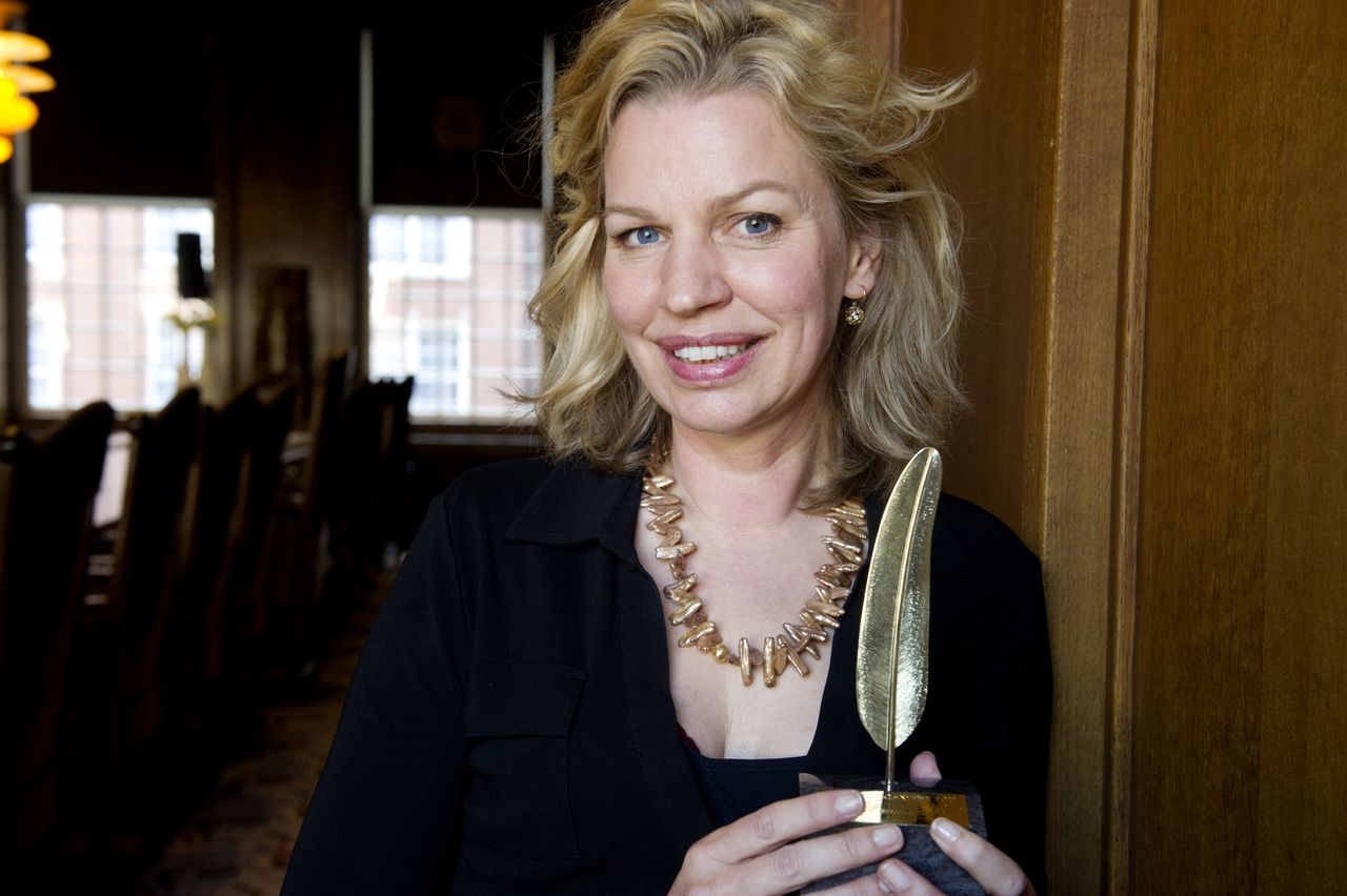 Annejet van der Zijl kreeg in 2012 de Gouden Ganzenveer voor haar boeken Sonny Boy en Anna.