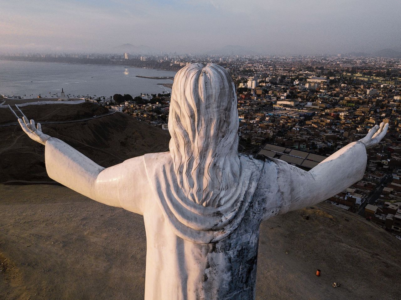 El Cristo del Pacífico in Lima.
