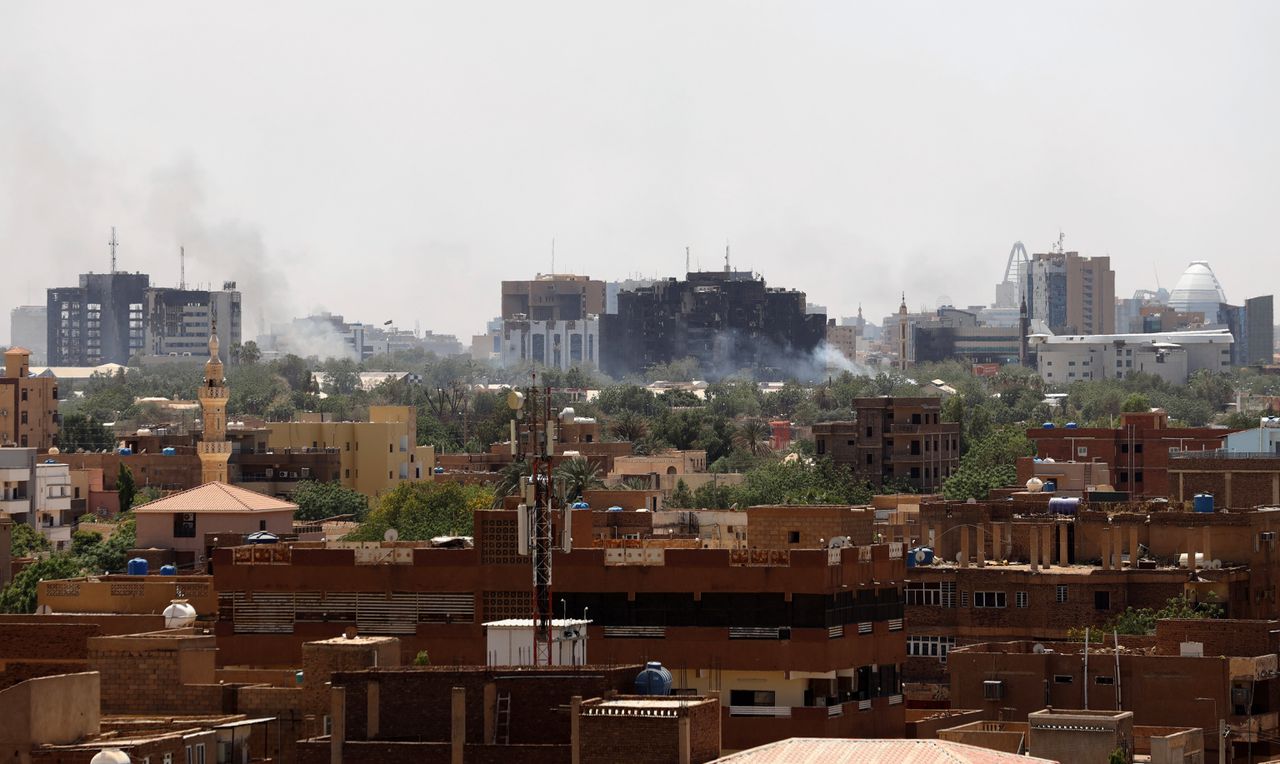 Nog geweervuur te horen in Khartoem na ingaan tijdelijk staakt-het-vuren 