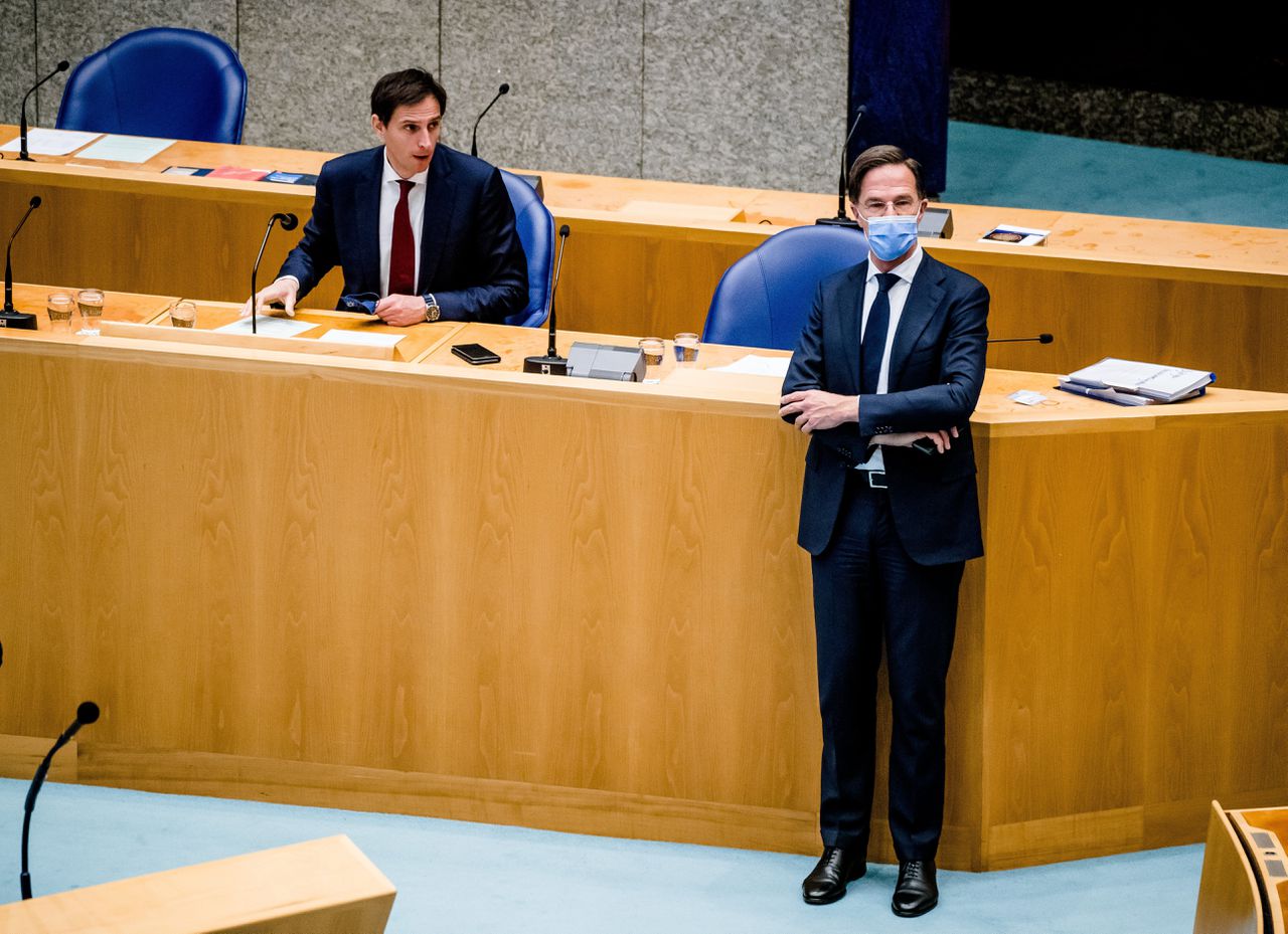Rutte en Hoekstra tijdens het Verantwoordingsdebat over het jaar 2020, in de Tweede Kamer
