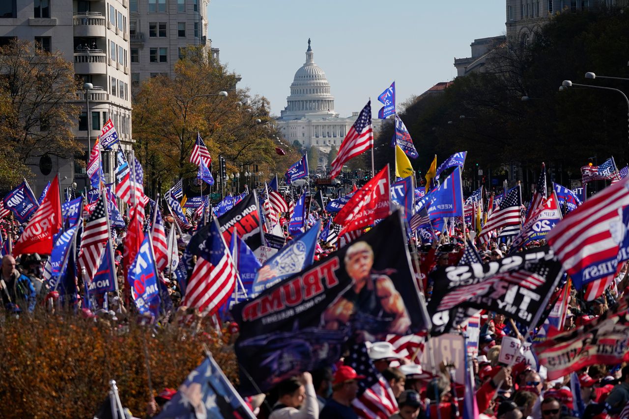 Duizenden Trump-aanhangers komen in Washington samen 