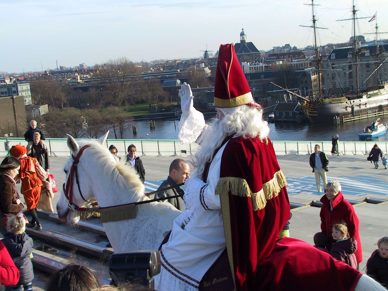 Sinterklaas Op Het Dak Nrc