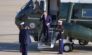 Image for Voorzitter parlement: Iran wil niet in gesprek met VS vóórdat oorlog in Libanon stopt