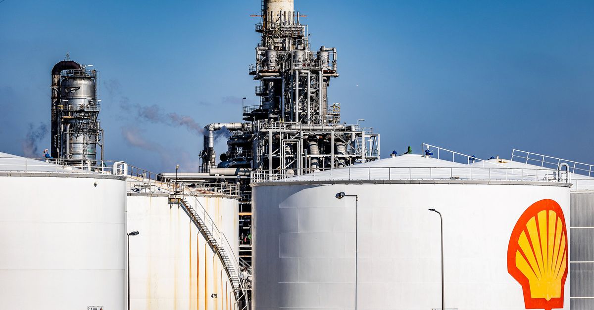 Shell trekt zich alsnog volledig terug uit Rusland - NRC