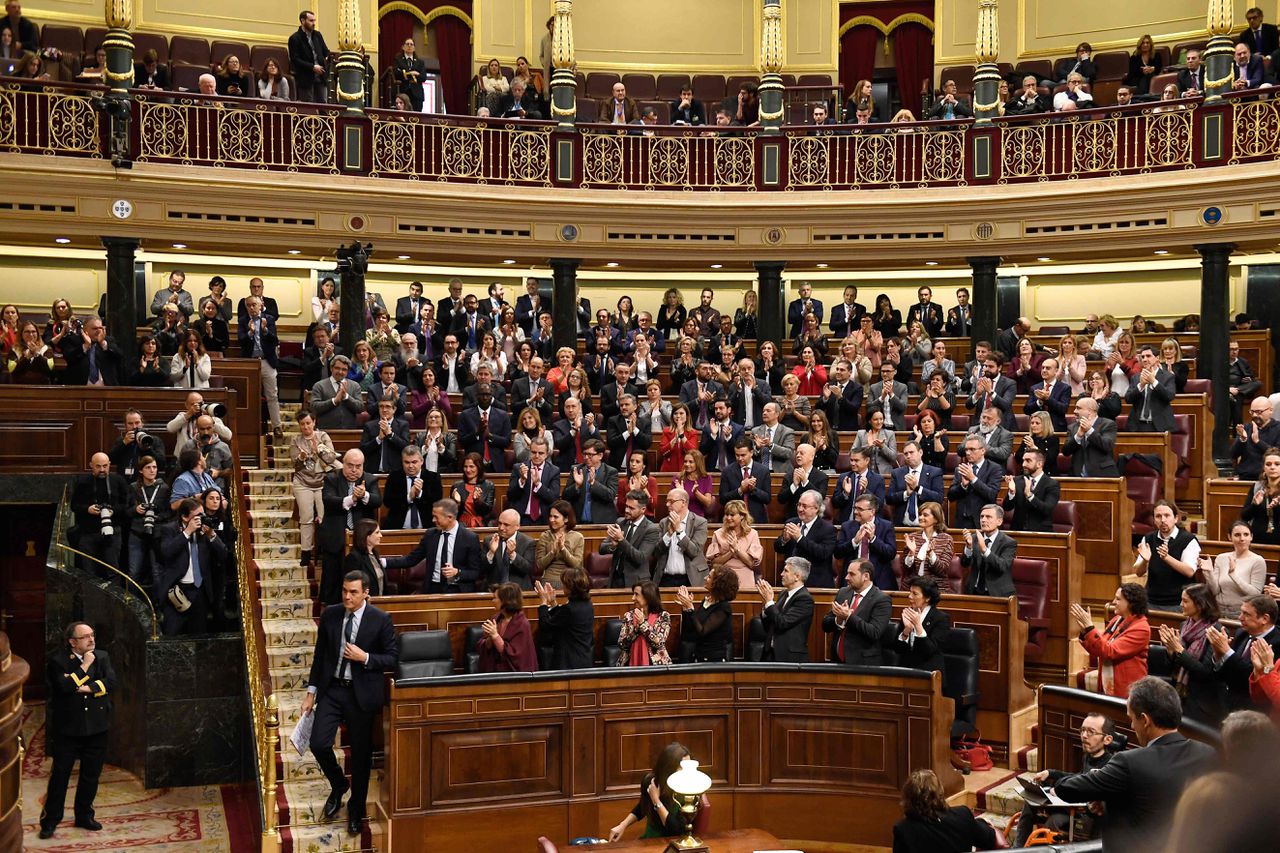 Het Spaanse parlement tijdens de stemming van zondag.