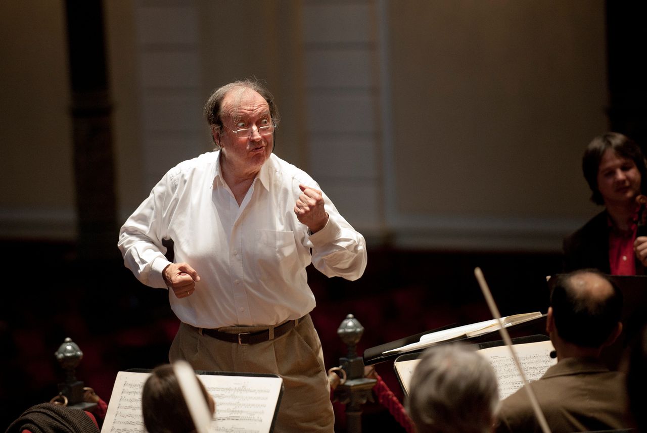 Met dat hele idee van eerst God, dan Bach en Mozart: daar had ‘oude muziekpionier’ Harnoncourt niets mee 