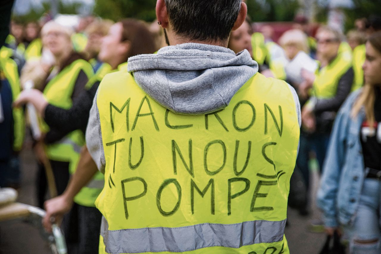 In aanloop naar de grote demonstratie van zaterdag protesteerden de ‘gele hesjes’ vorige week in Narbonne tegen de stijging van de brandstofprijzen.