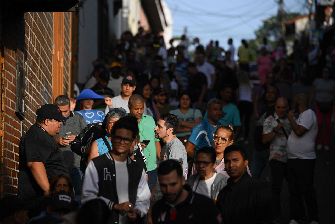 Venezolanen in de diaspora mogen niet stemmen vanuit het buitenland. ‘Het is bizar dat ik het vliegtuig moet pakken’ 