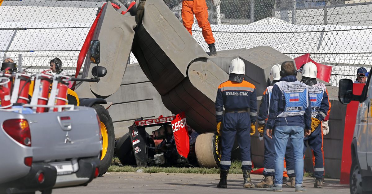 verstappen-kwalificeert-zich-als-9e-sainz-valt-uit-door-zware-crash-nrc