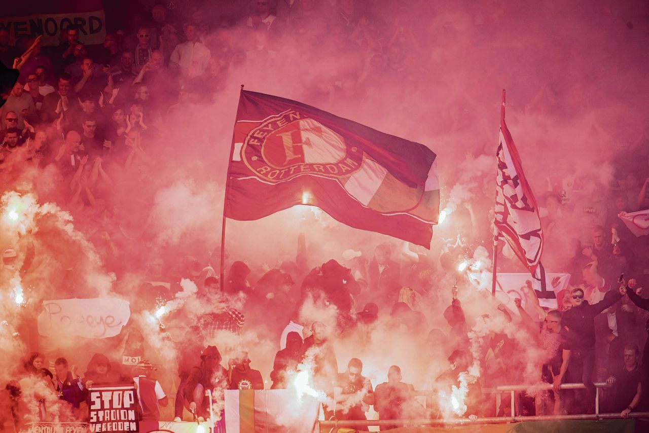 Feyenoord zoekt geld om het gat met PSV en Ajax te dichten 